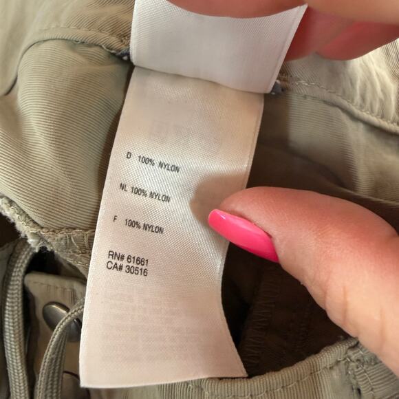 The North Face Women's Nylon Khaki Hiking Convertible Shorts / Pants Size 10 - Picture 3 of 9